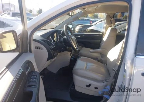 2012 Chrysler Town & Country Limited from USA, damaged, VIN 2C4RC1GG8CR298122